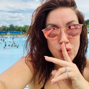 Meet your Posher, Elizabeth